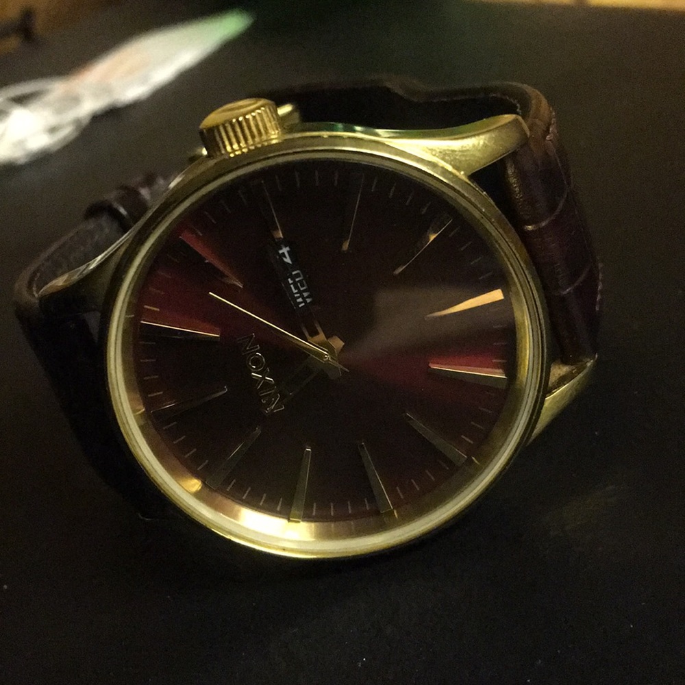 Nixon “The Sentry” Men’s Leather Watch